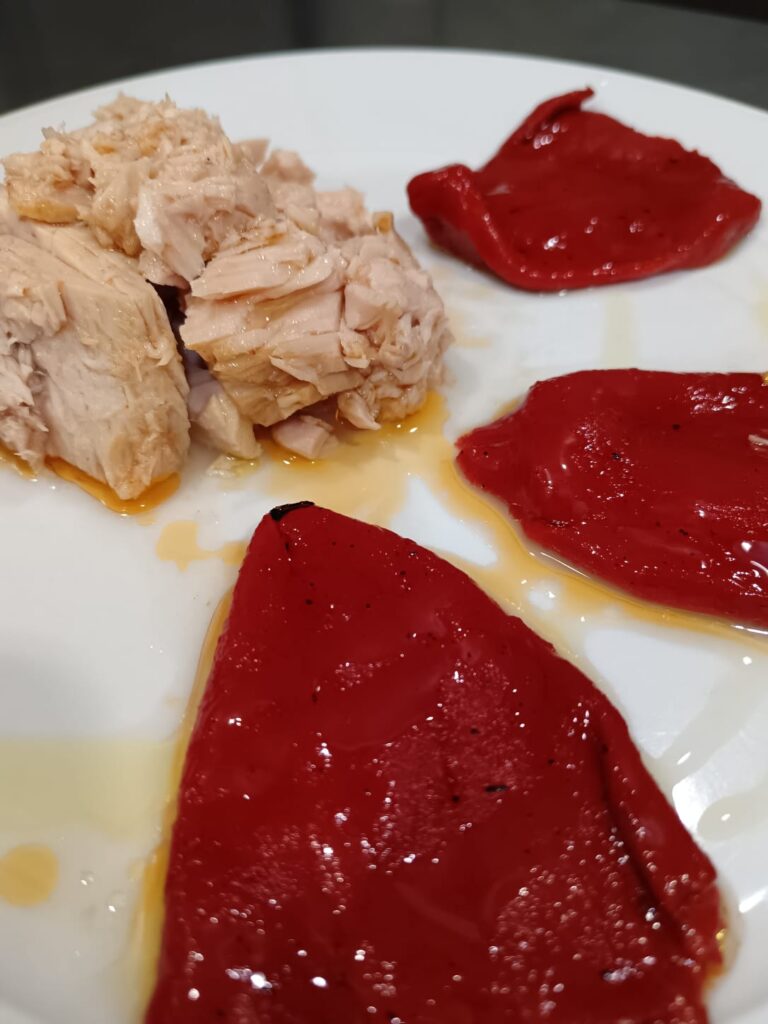 pimientos y atún